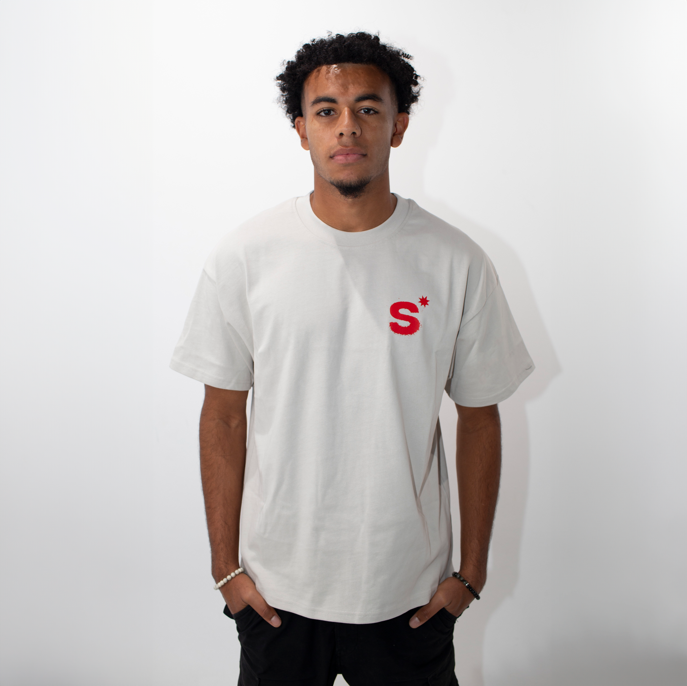 Faces Tee