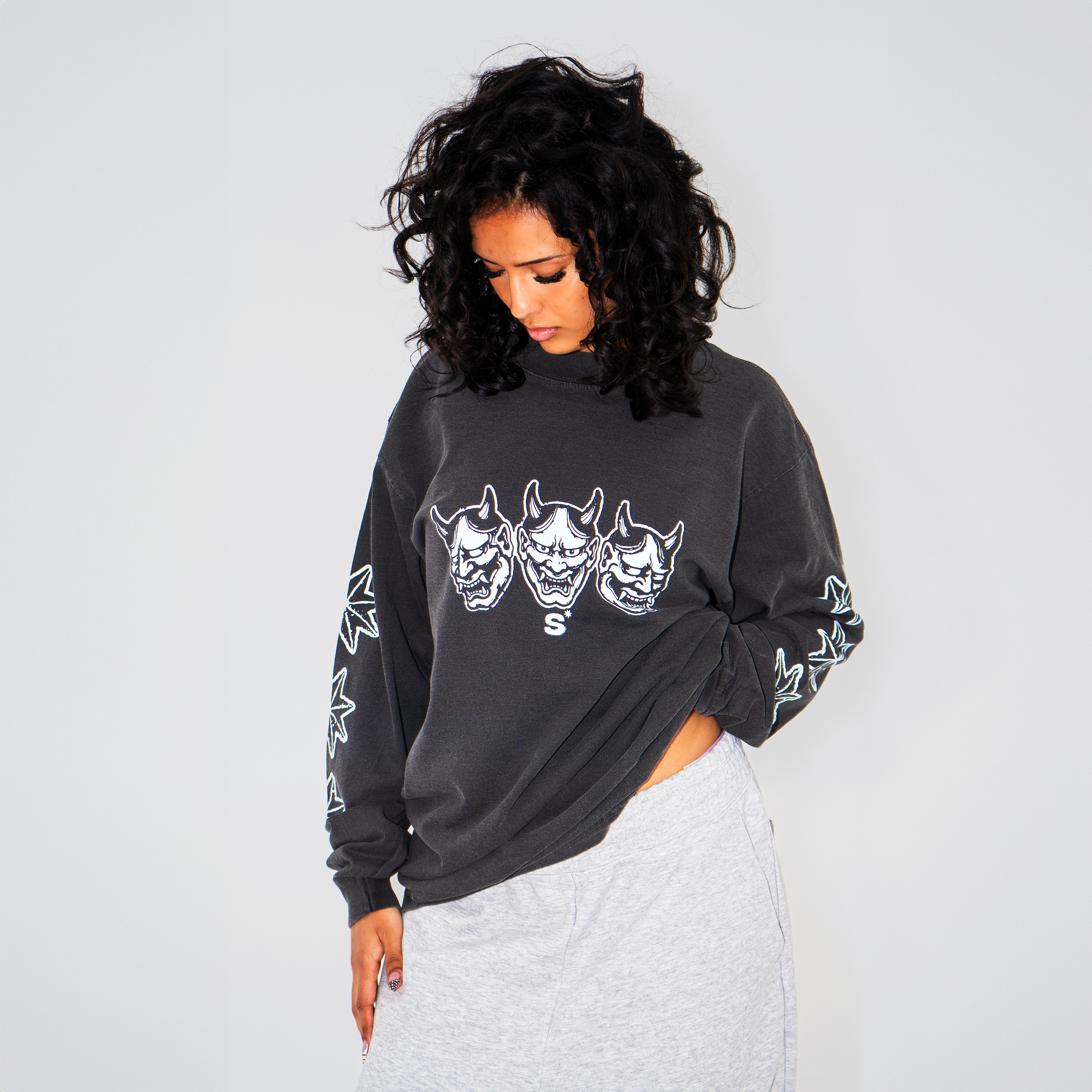ONI LONGSLEEVE TEE