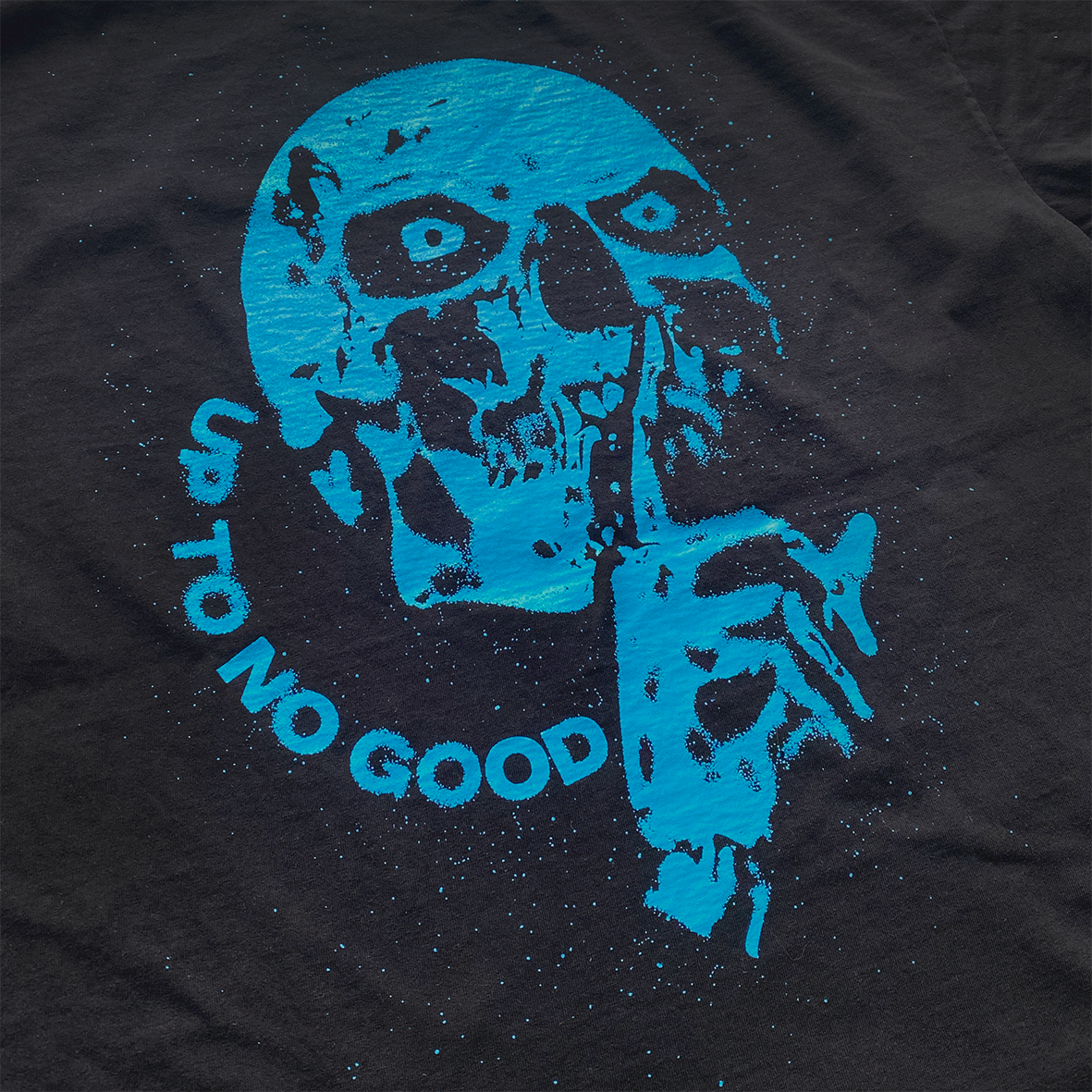 Up To No Good Skull Crewneck Tee - Scheming Co.